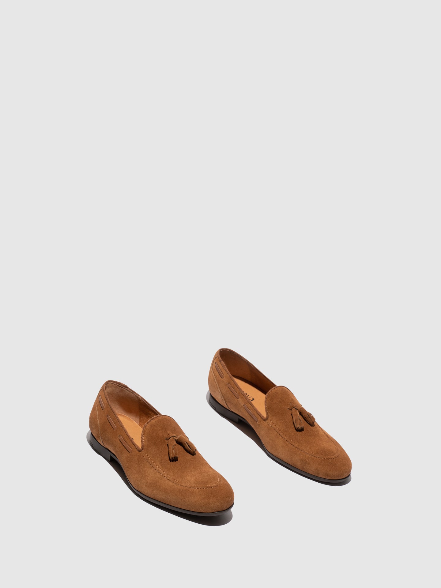 Foreva Loafers Com adorno de Borlas em Camel