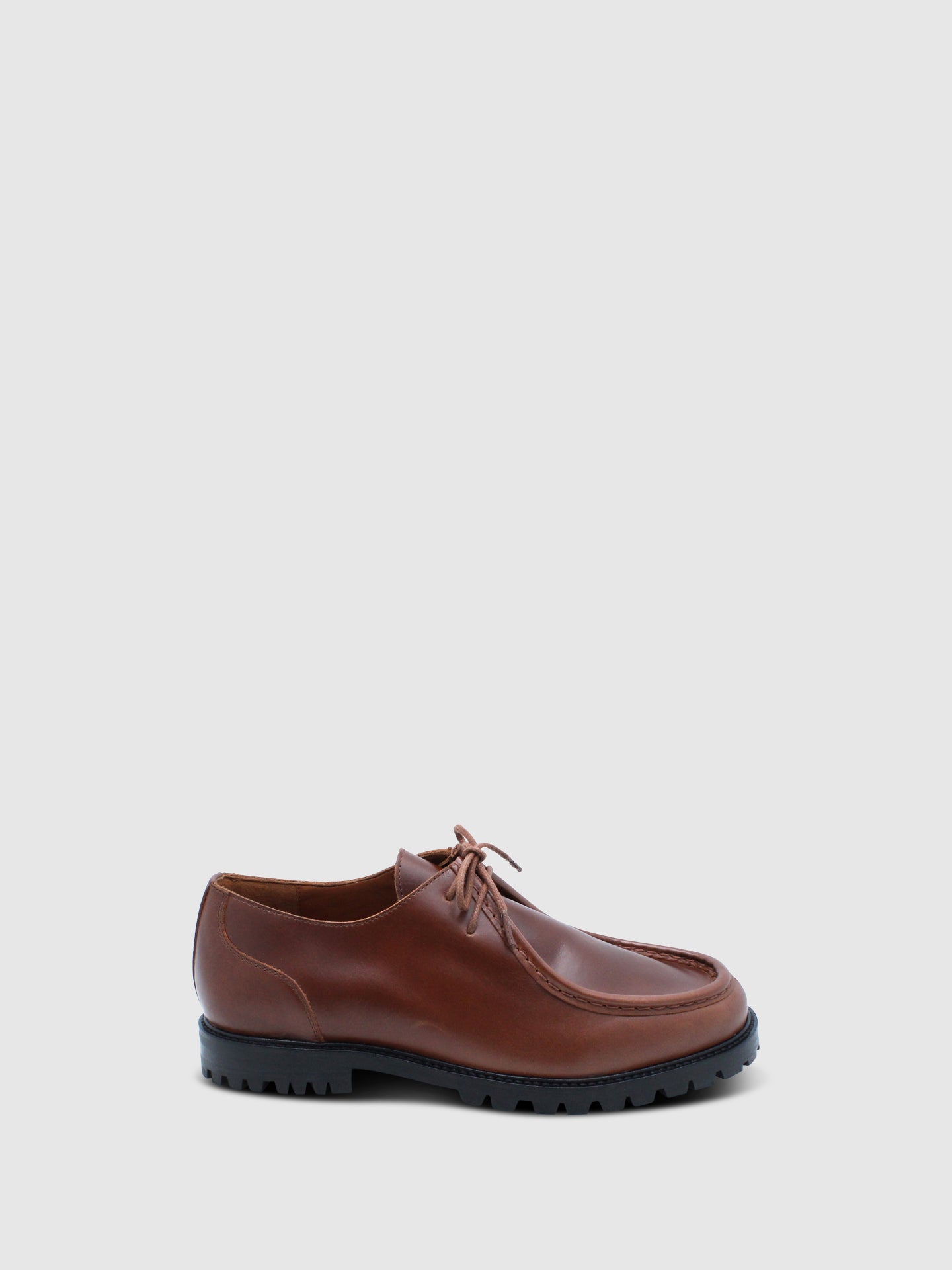 JJ Heitor Loafers Clássicos em Camel