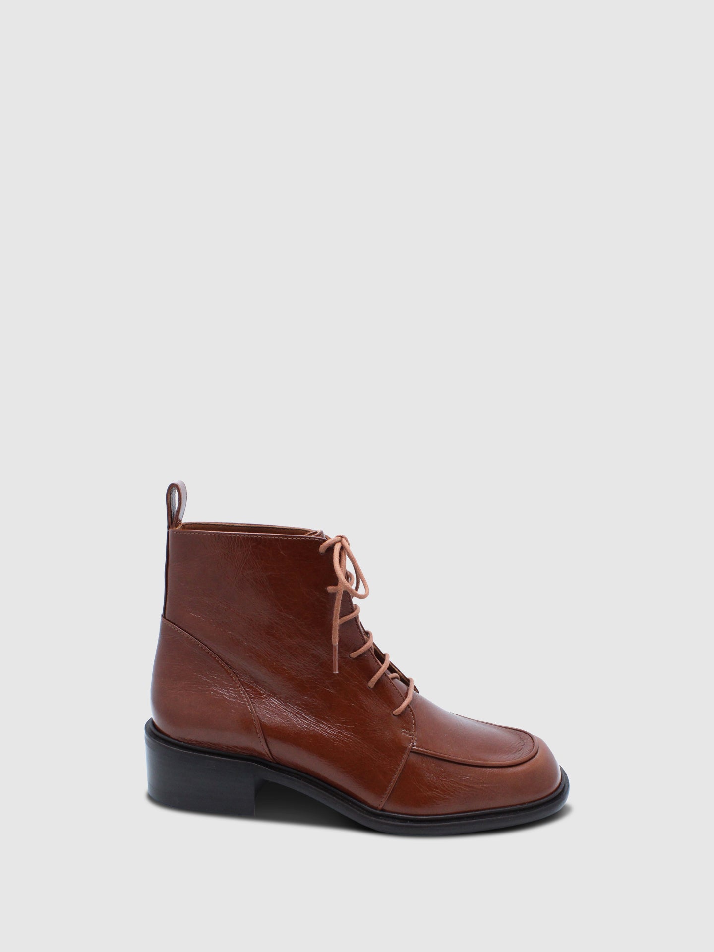 JJ Heitor Botas com Ponta Redonda em Camel
