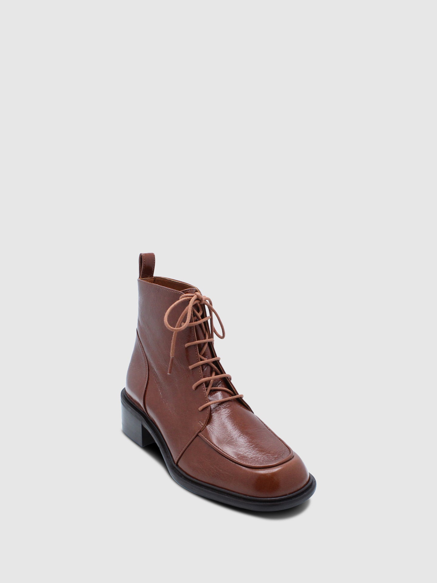 JJ Heitor Botas com Ponta Redonda em Camel