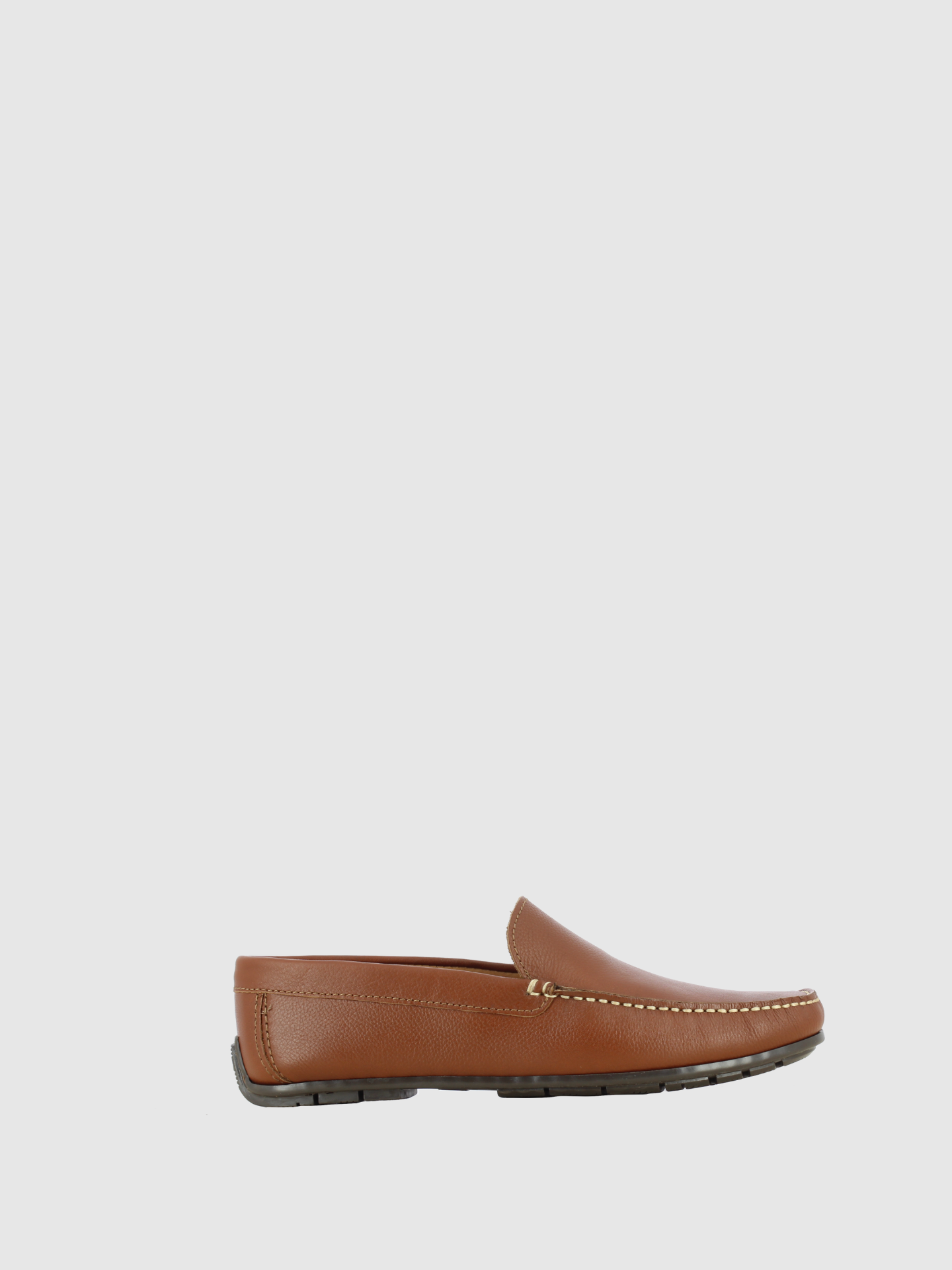 Foreva Sapatos com Ponta Redonda em Cognac