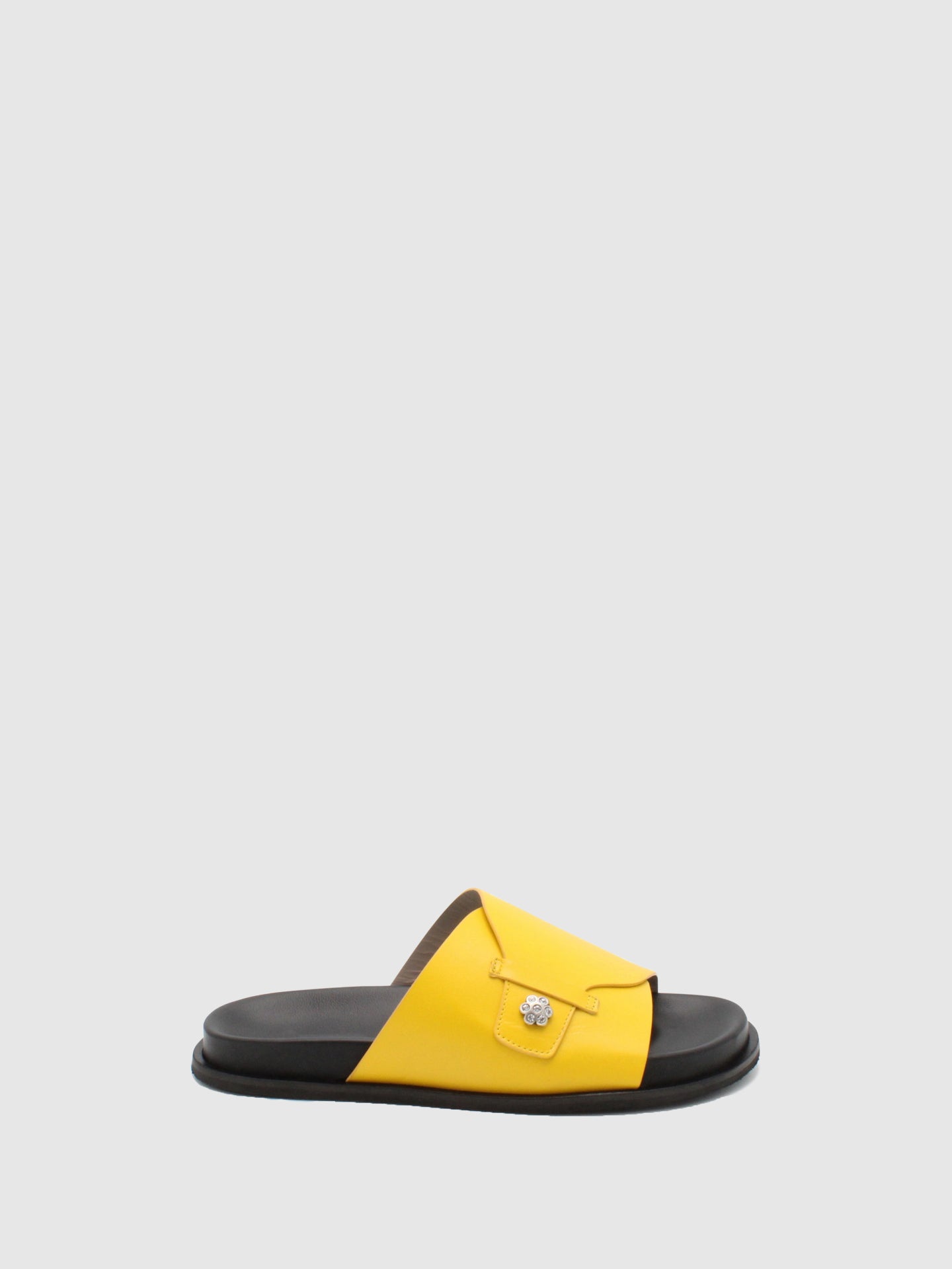 JJ Heitor Mules com Fivela Camélia Yellow/Black