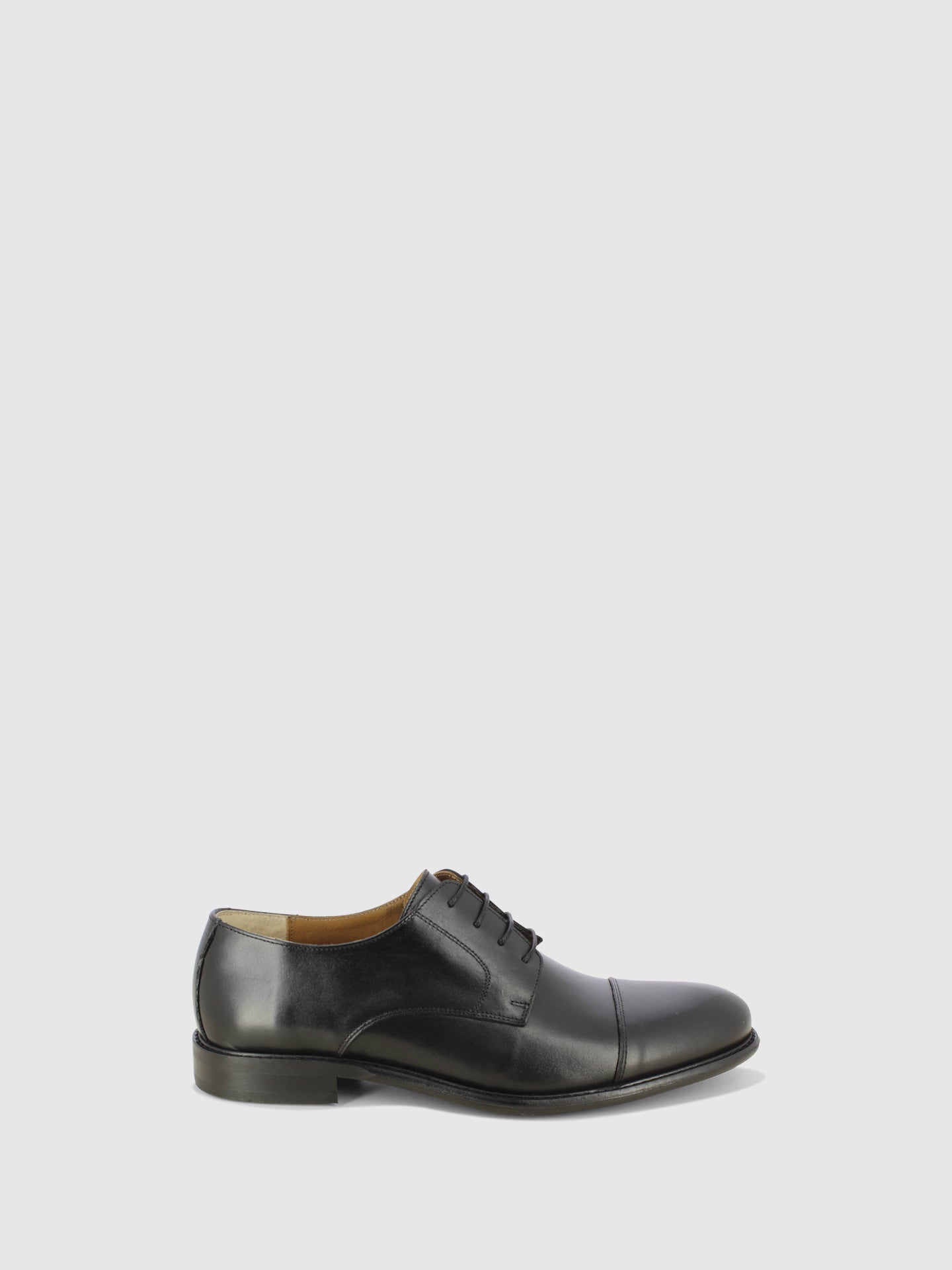 Foreva Sapatos com Atacadores em Preto
