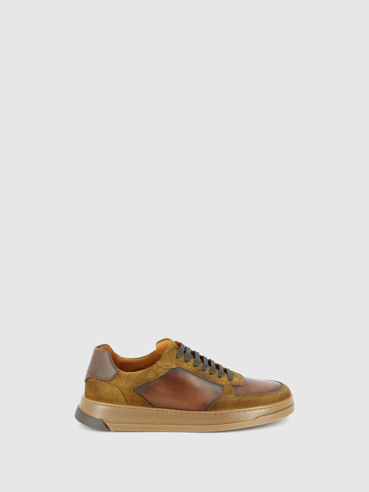 Foreva Sapatos com Atacadores em Camel