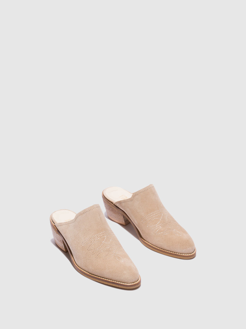 Foreva Socas com Ponta Redonda em Branco Cru