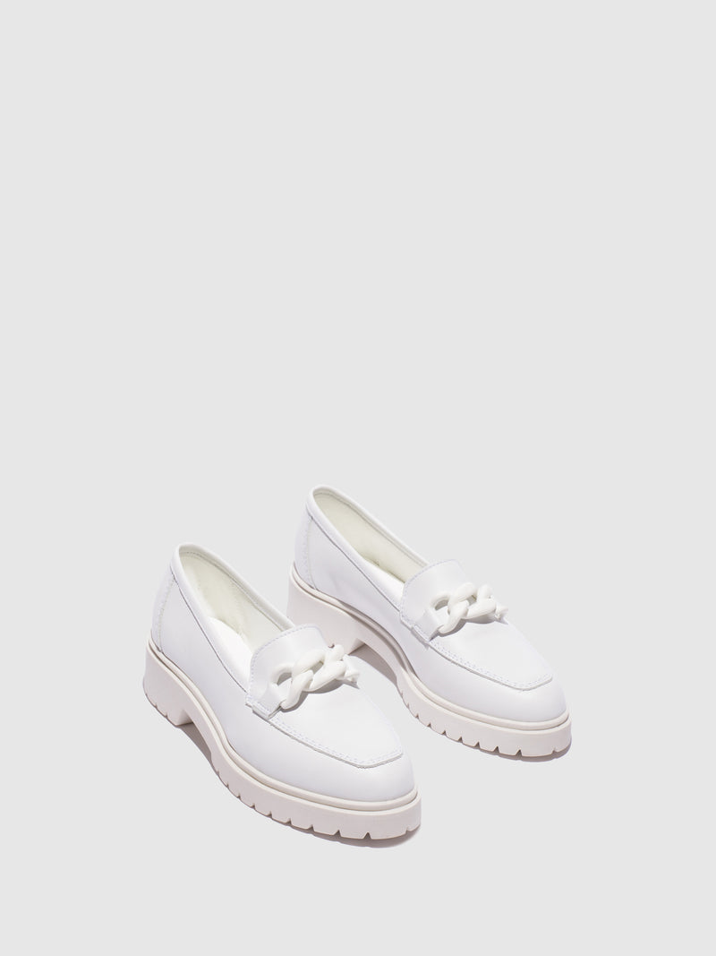 Foreva Sapatos com Ponta Redonda em Branco