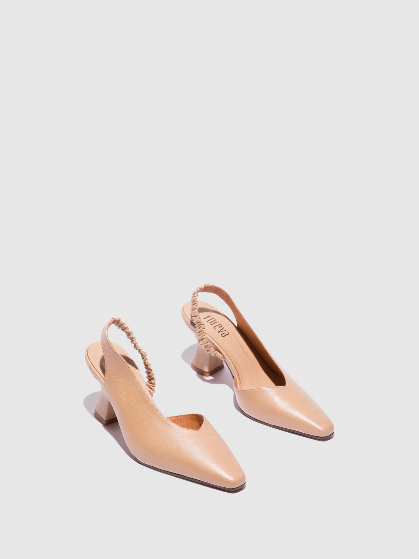 Foreva Sapatos com Tira no Tornozelo em Bege