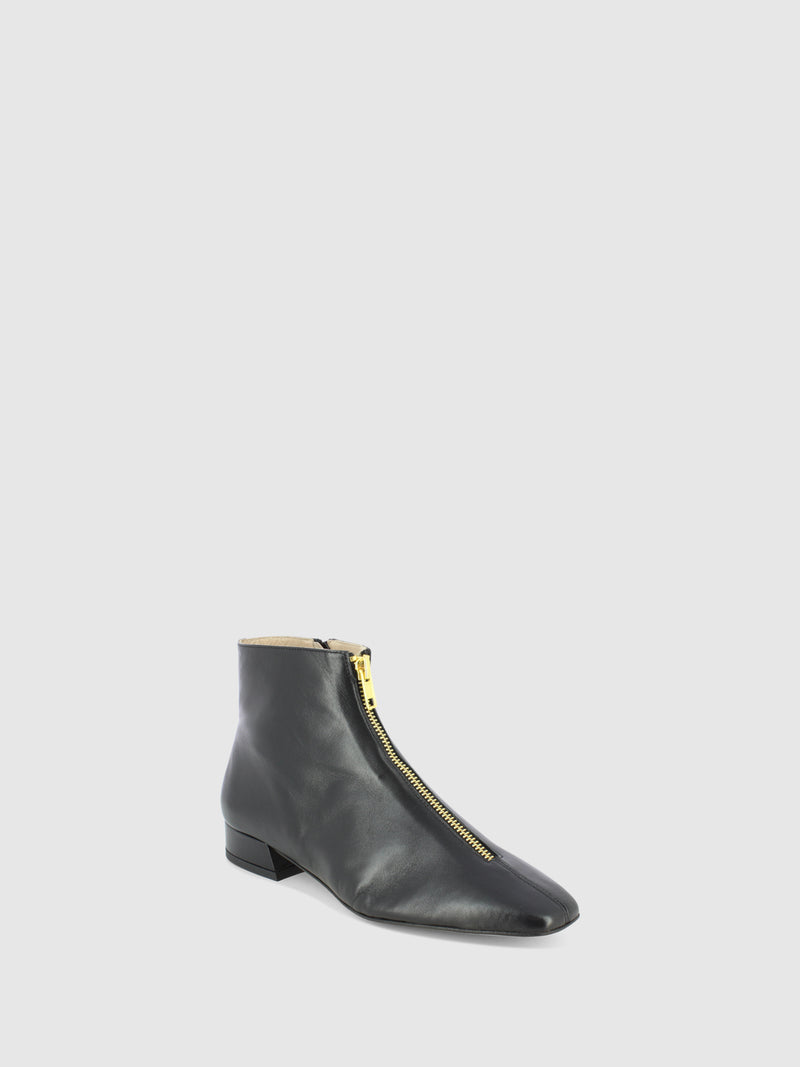 Sofia Costa Botins com Fecho em Preto