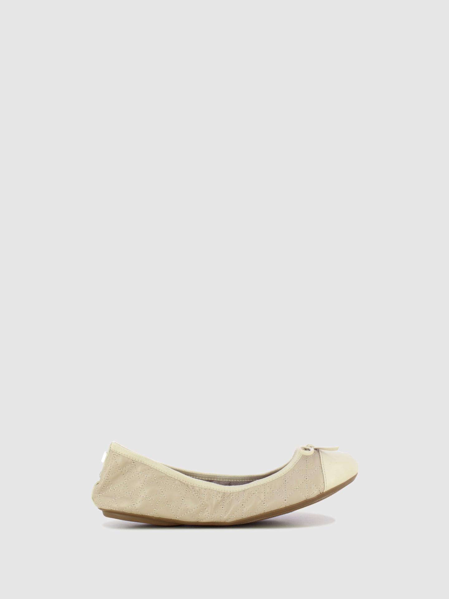 Butterfly Twists Sabrinas de Ponta Redonda em Nude