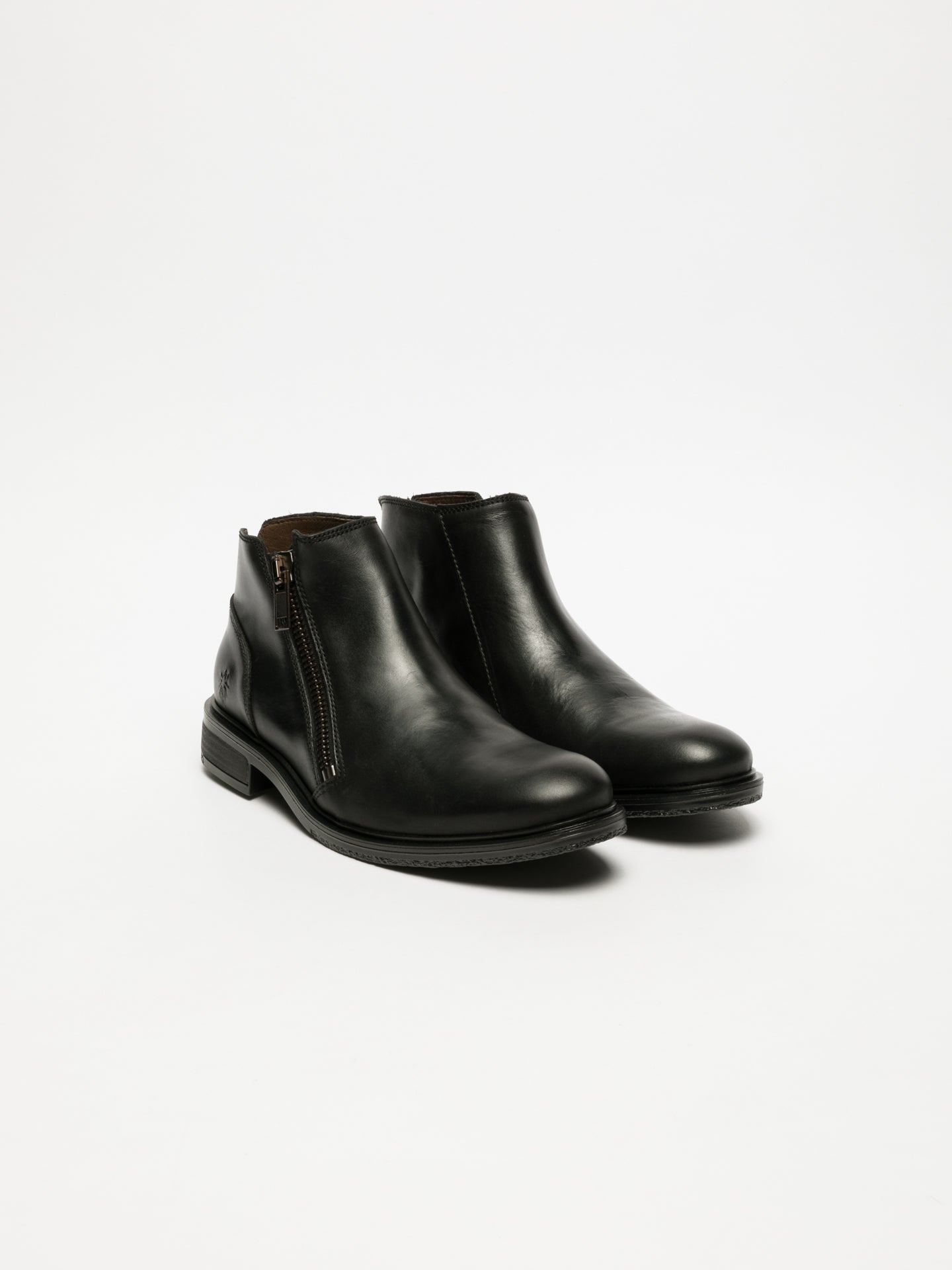Fly London Botins com Fecho em Preto