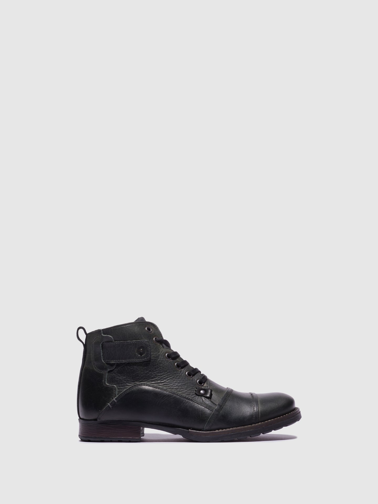 Foreva Botas com Atacadores em Preto