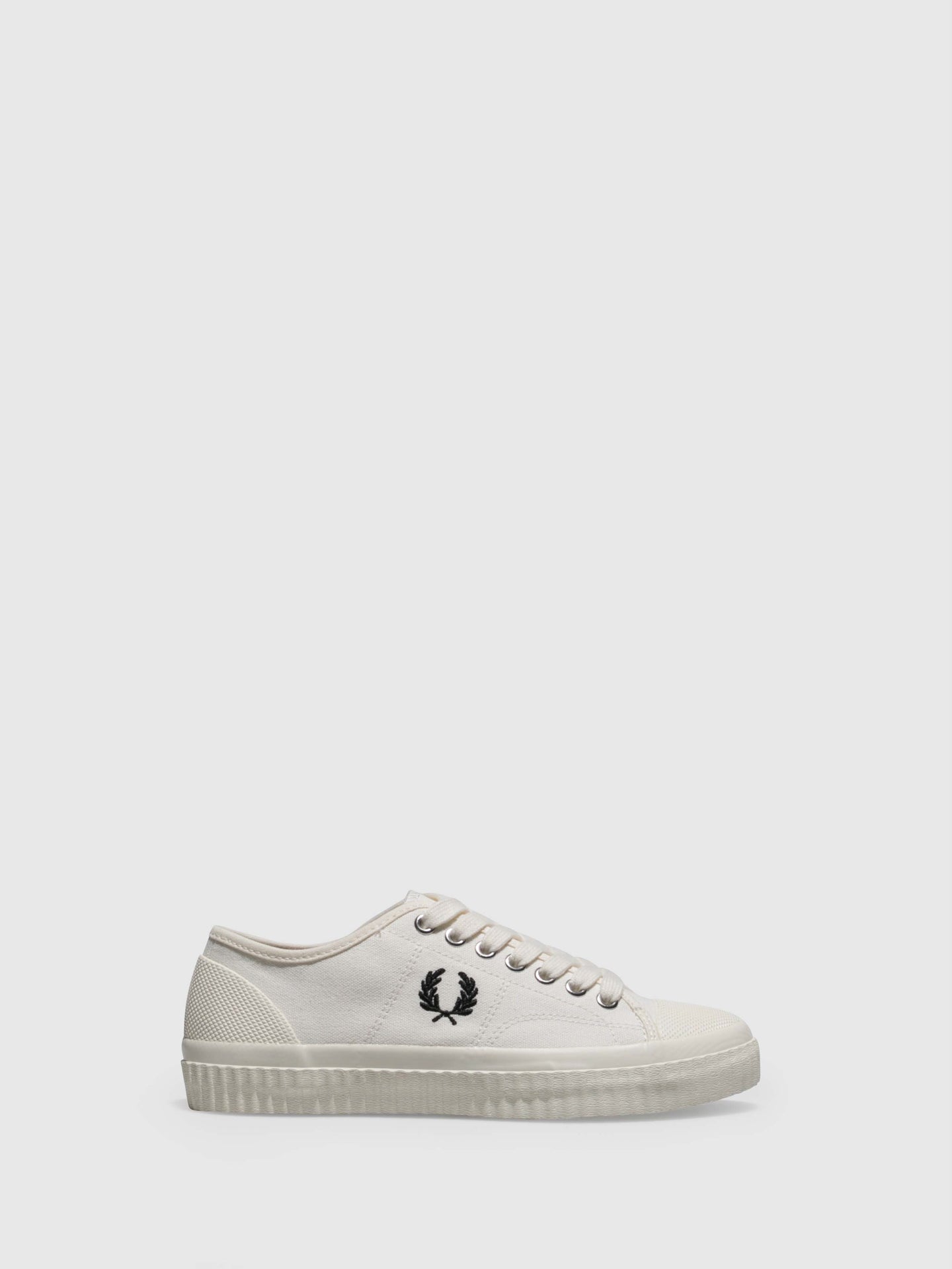 Fred Perry Ténis com Atacadores em Branco