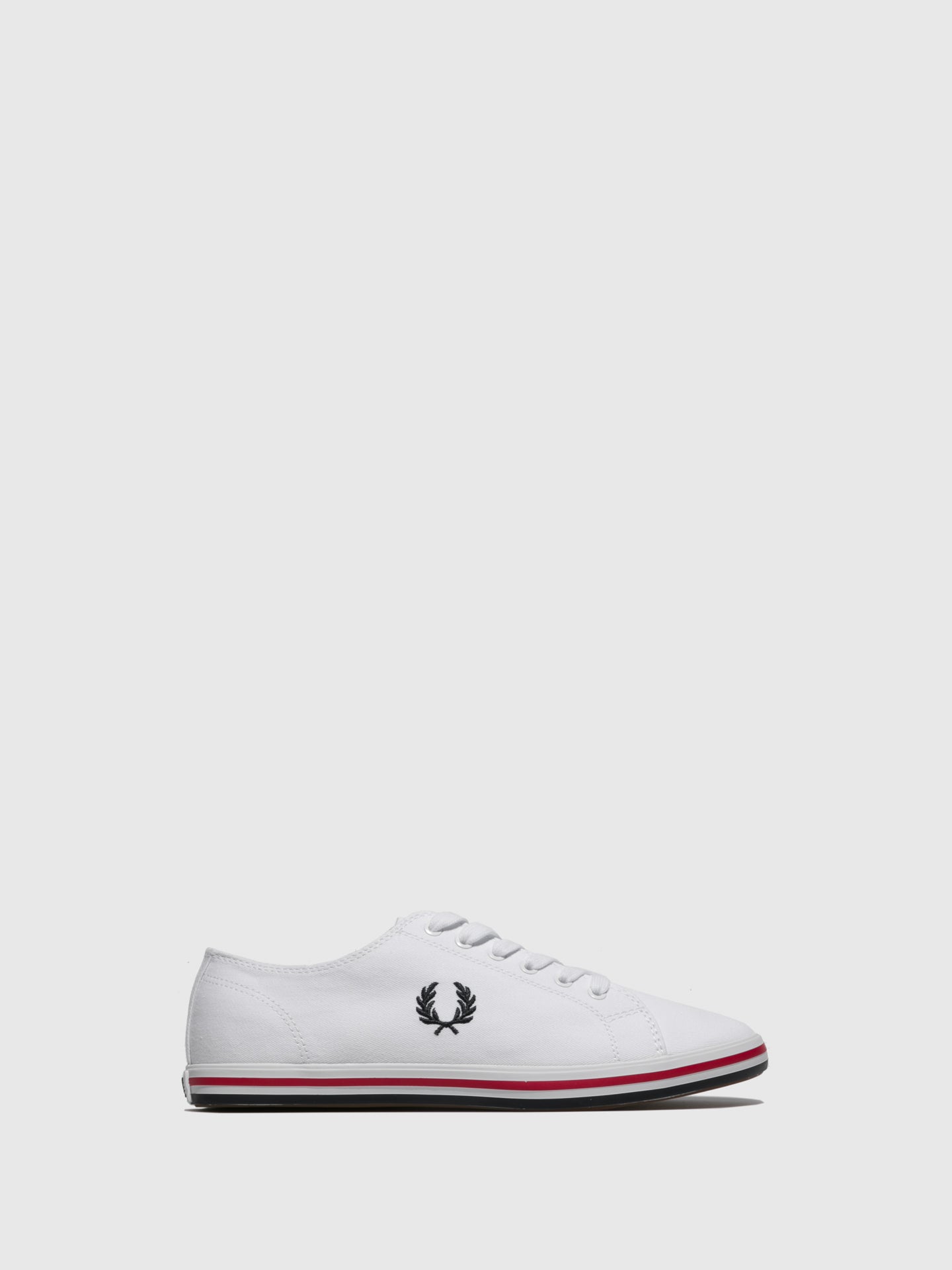 Fred Perry Ténis com Atacadores em Branco