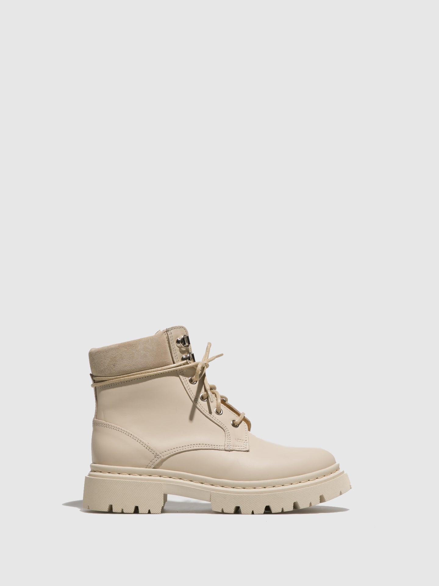 Fungi Botins com Atacadores em Branco